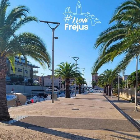 T2/T3 Duplex A Port Frejus Proche De La Mer Fréjus Exterior foto